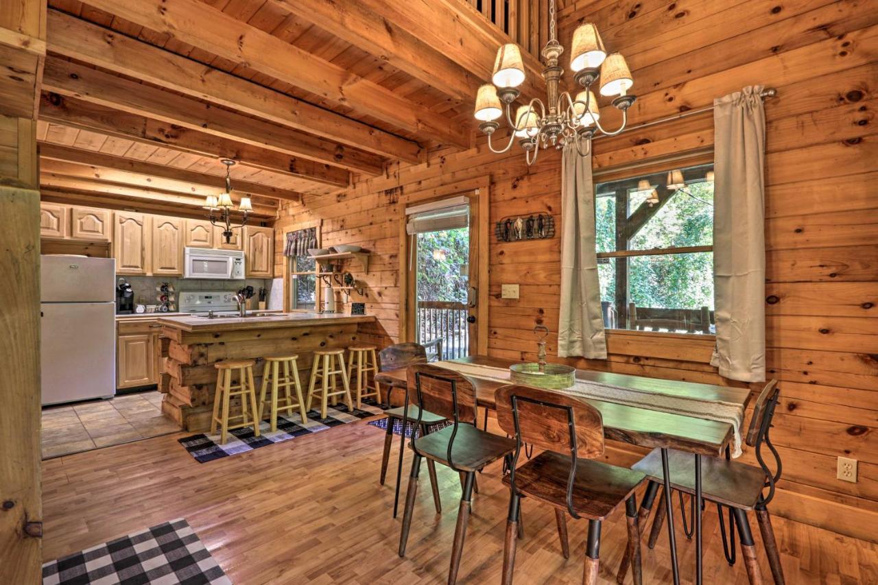 Cabin With Hot Tub And Deck, 3 Mi To Pigeon Forge Севьервилл Экстерьер фото